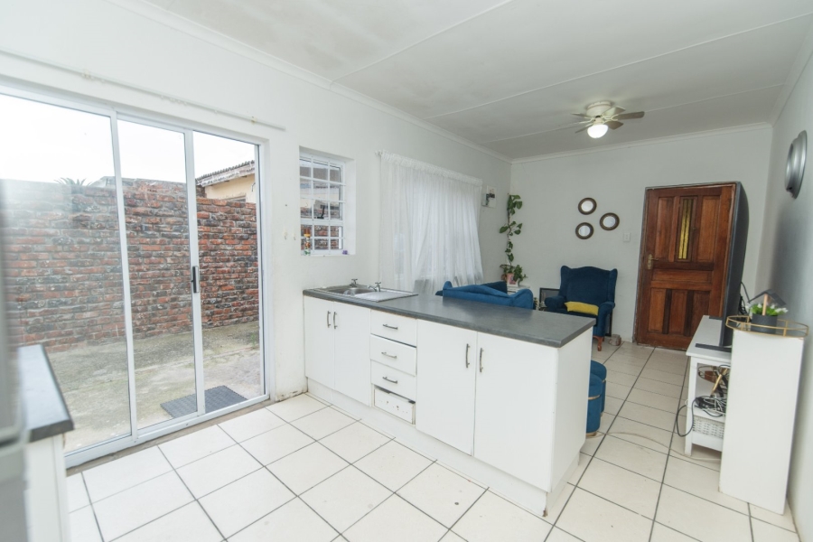 6 Bedroom Property for Sale in Newton Park Eastern Cape